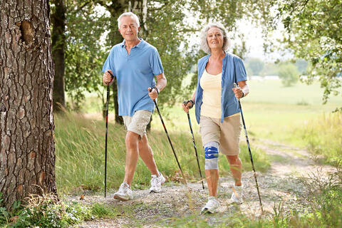 Hvert eneste minutt du rører på deg er en helsegevinst, mener Helsedirektoratet. 20 minutter fysisk aktivitet hver dag er tilstrekkelig. Her får du noen tips til aktiviteter du kan gjøre.